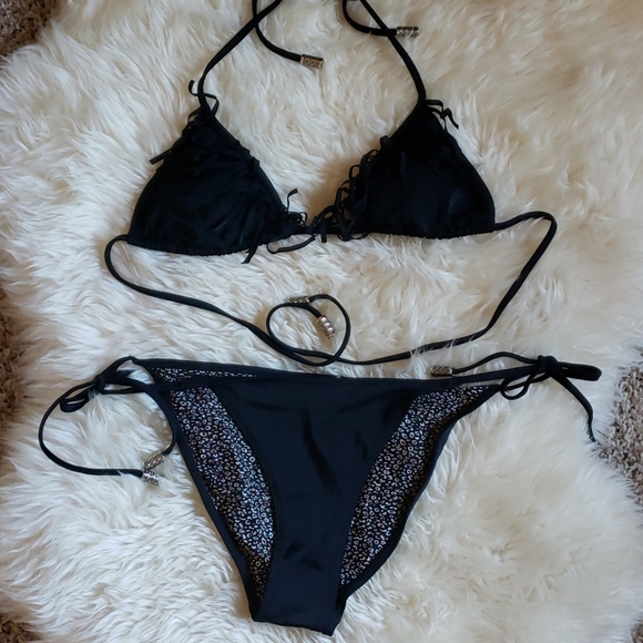 New Reversible H&M 2 pc bikini - NWT - Picture 1 of 4